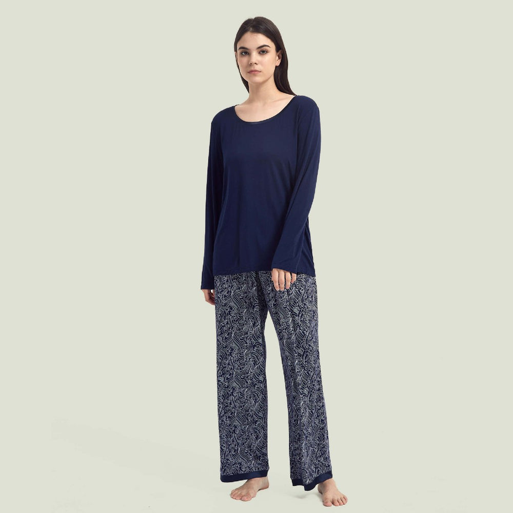
                  
                    #color_Navy/Waves
                  
                
