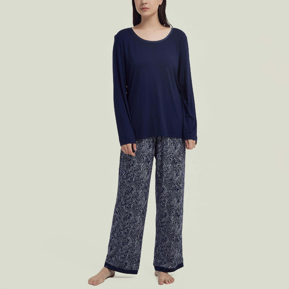 
                  
                    #color_Navy/Waves
                  
                